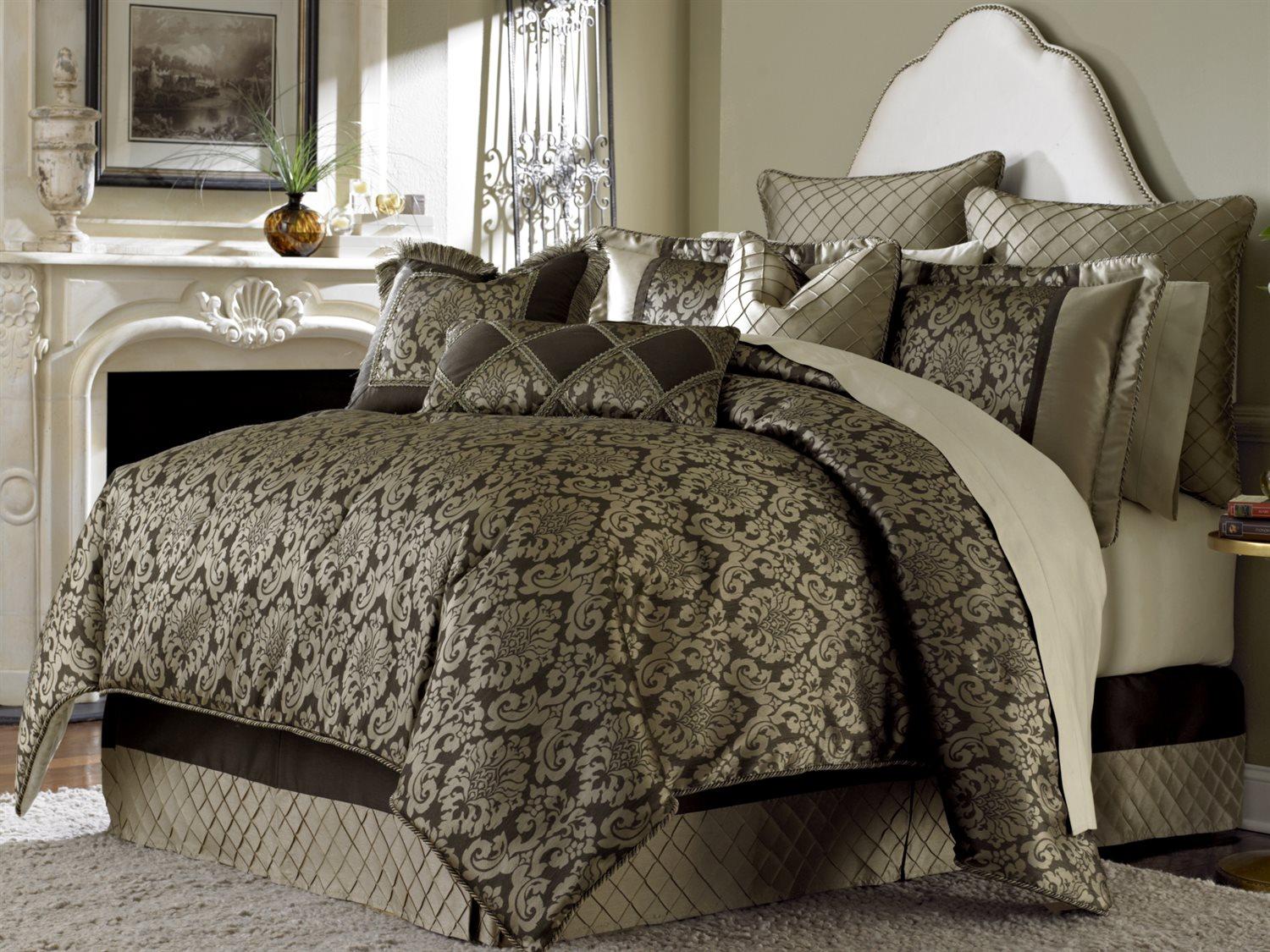 Michael Amini Bedding Imperial 9-Piece Queen Comforter Set - Bronze