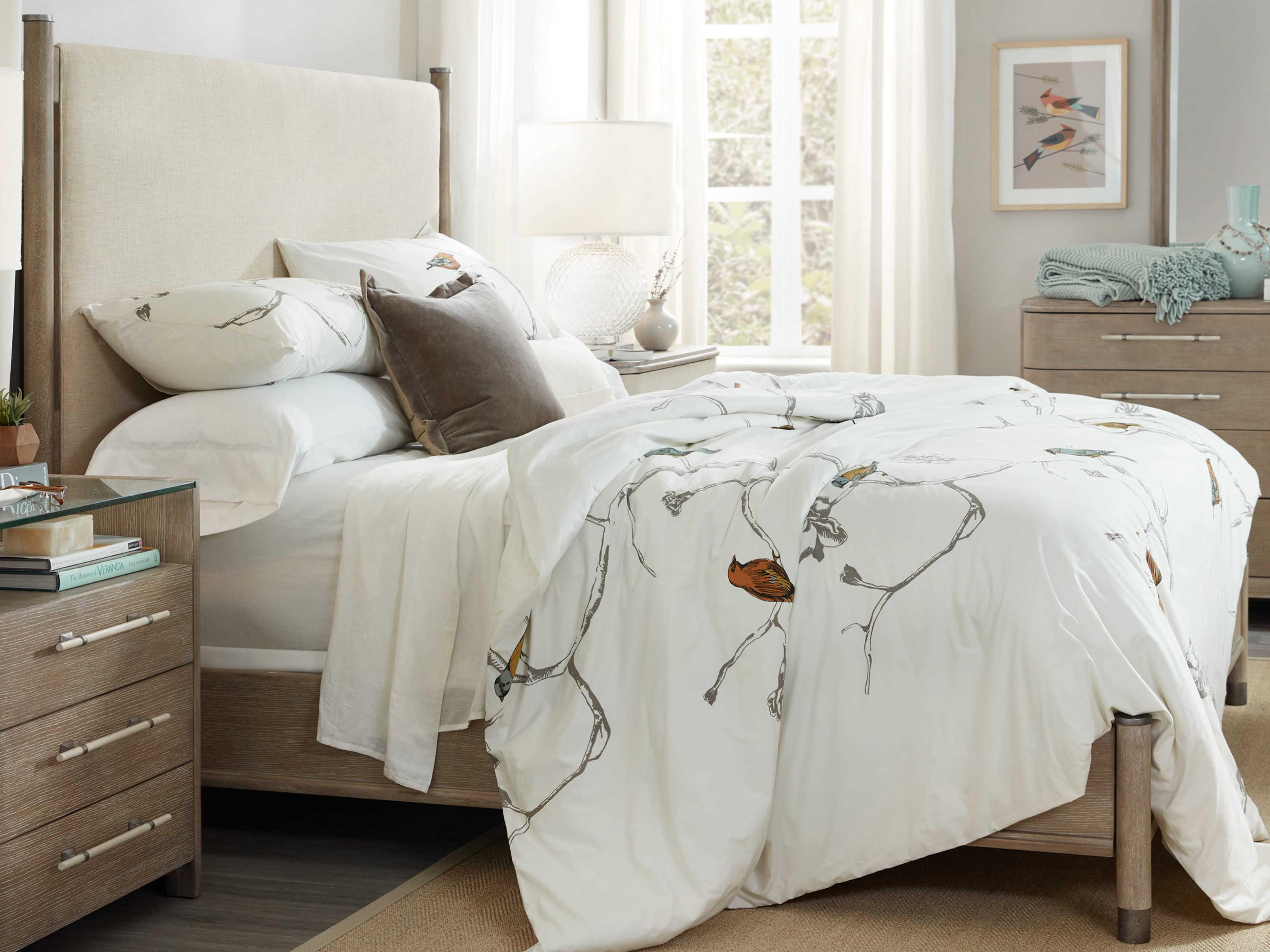 Hooker Furniture Affinity Beige Rubberwood Upholstered King Platform Bed