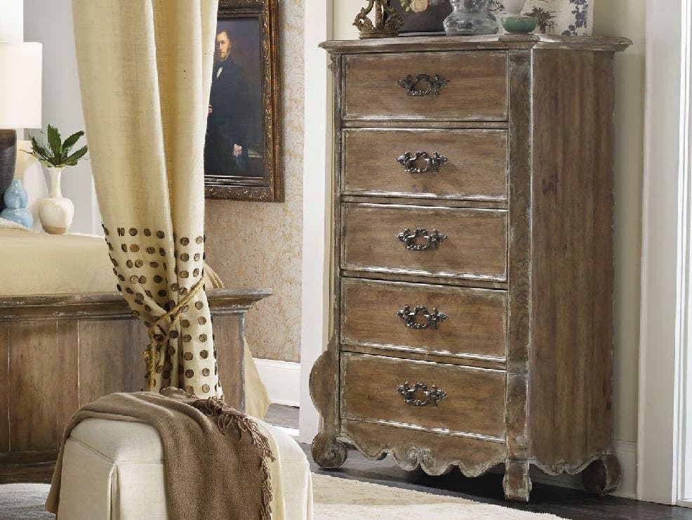 Hooker Furniture Chatelet 5-Drawers Caramel Froth Brown Hardwood Accent Chest