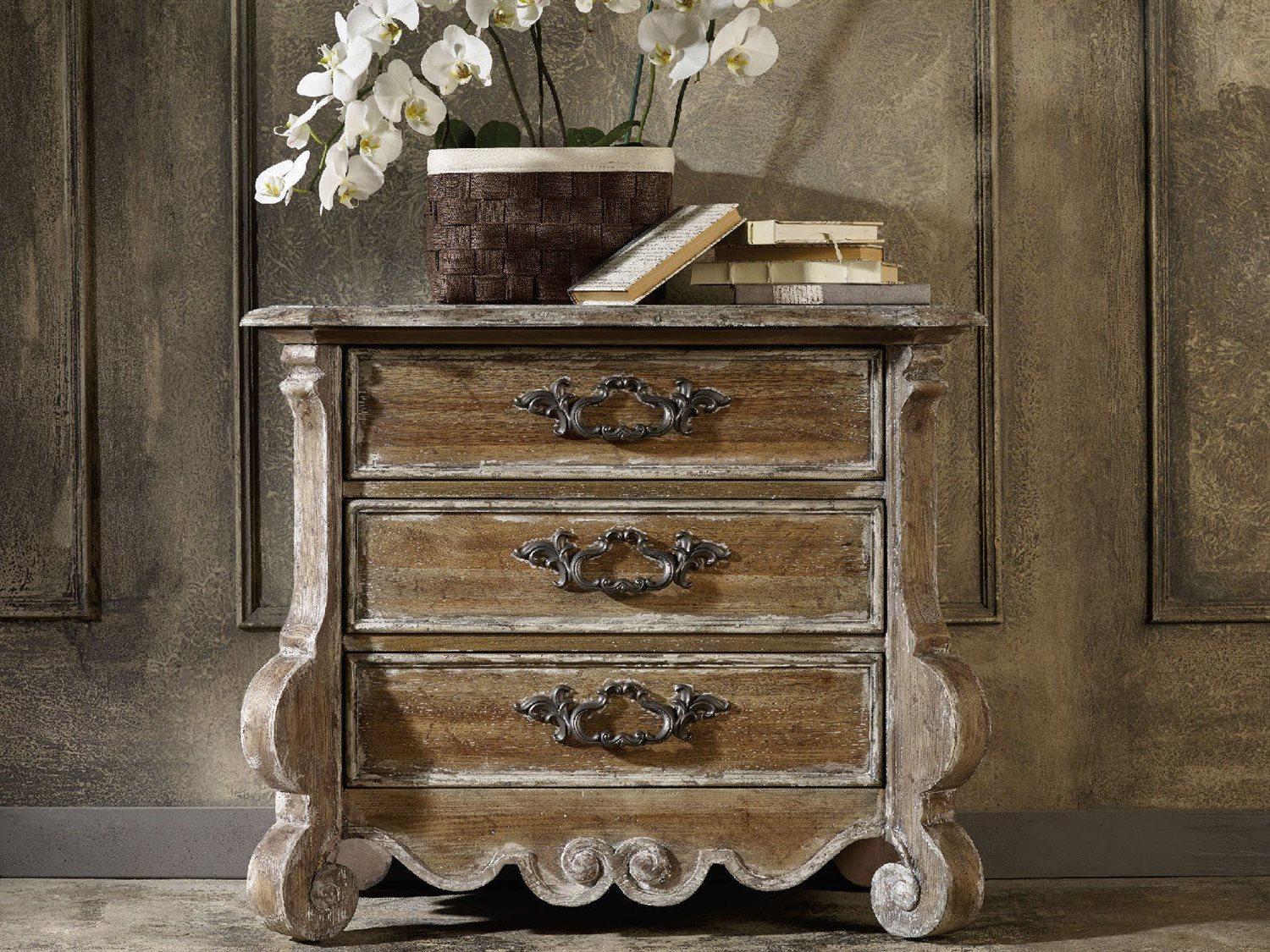 Hooker Furniture Chatelet 3-Drawers Brown Poplar Wood Nightstand