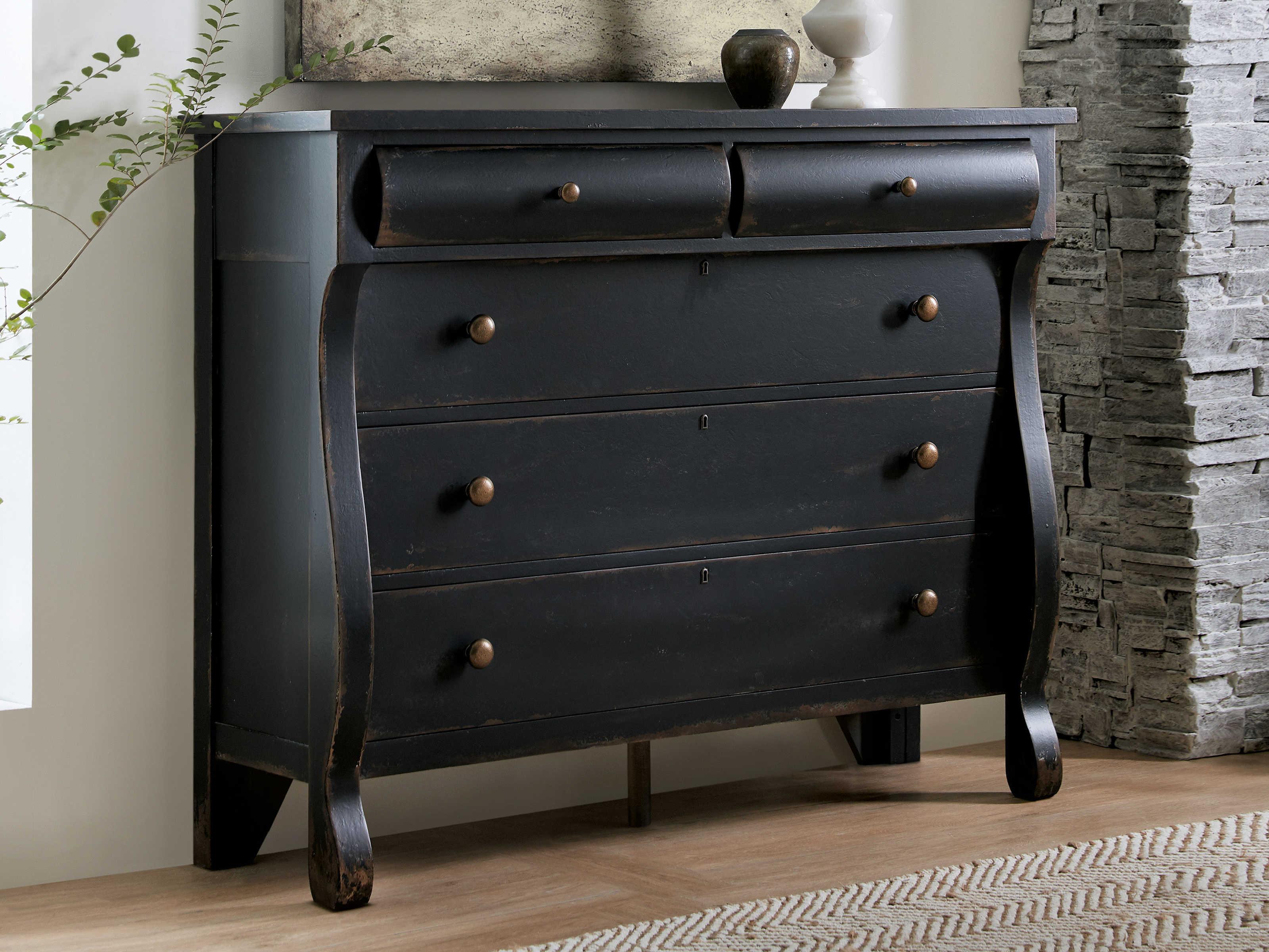 Luxecor Heritage 5-Drawers Cedar Wood Dresser