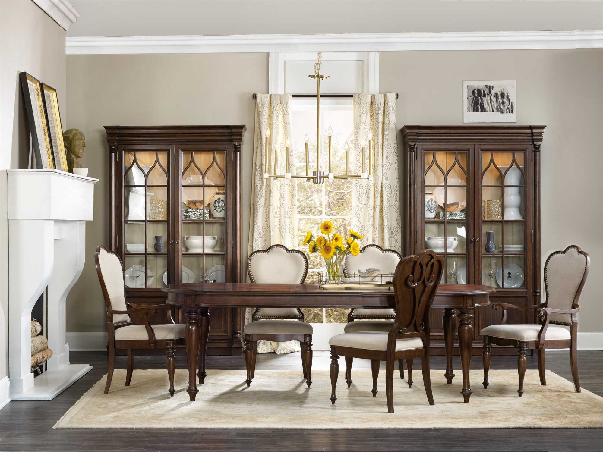 Hooker Furniture Leesburg Mahogany Wood Dining Room Set