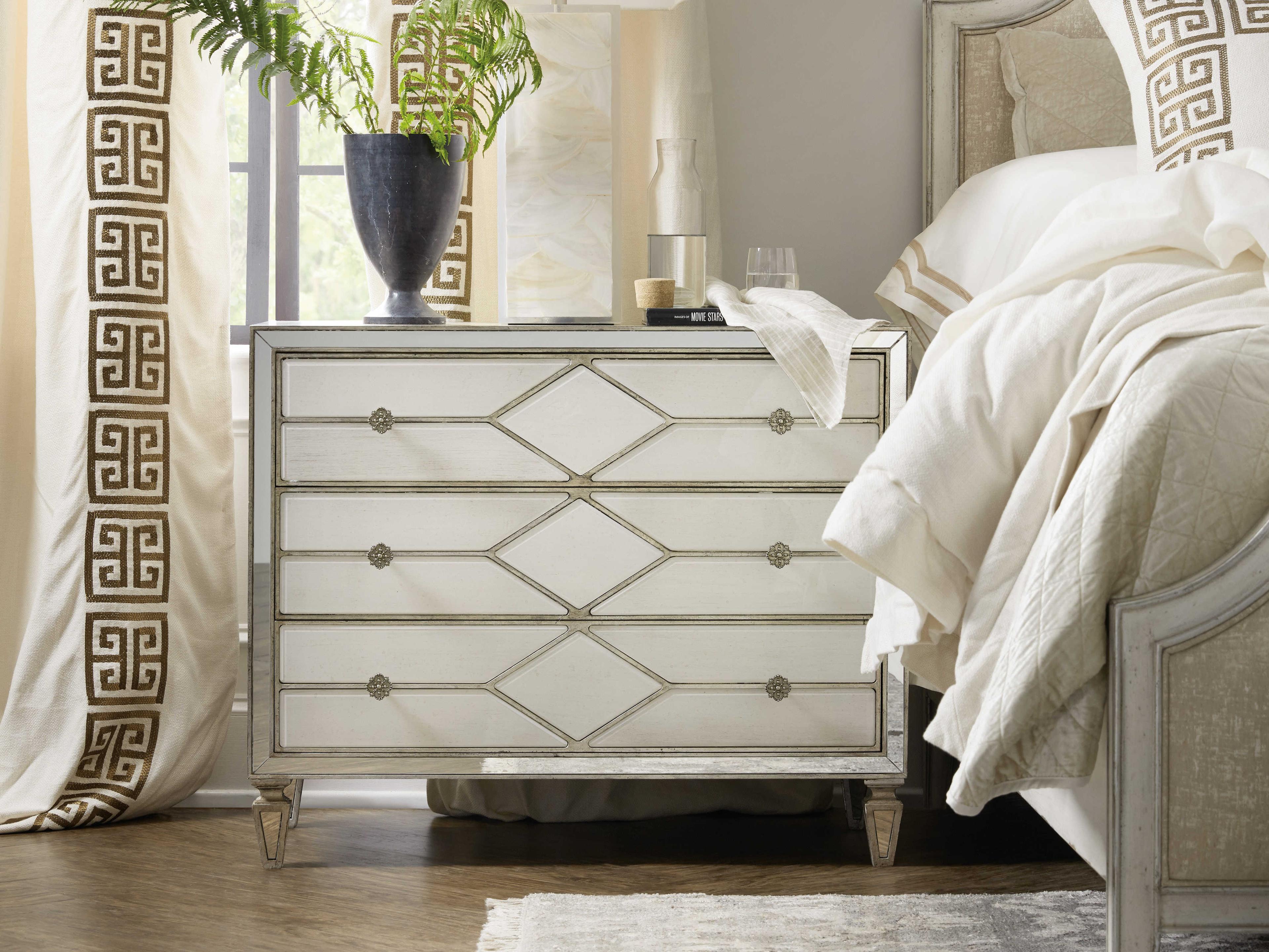 Hooker Furniture Sanctuary Queen of Diamonds Bachelorette 3-Drawers Mirrored Cedar Wood Chest Nightstand