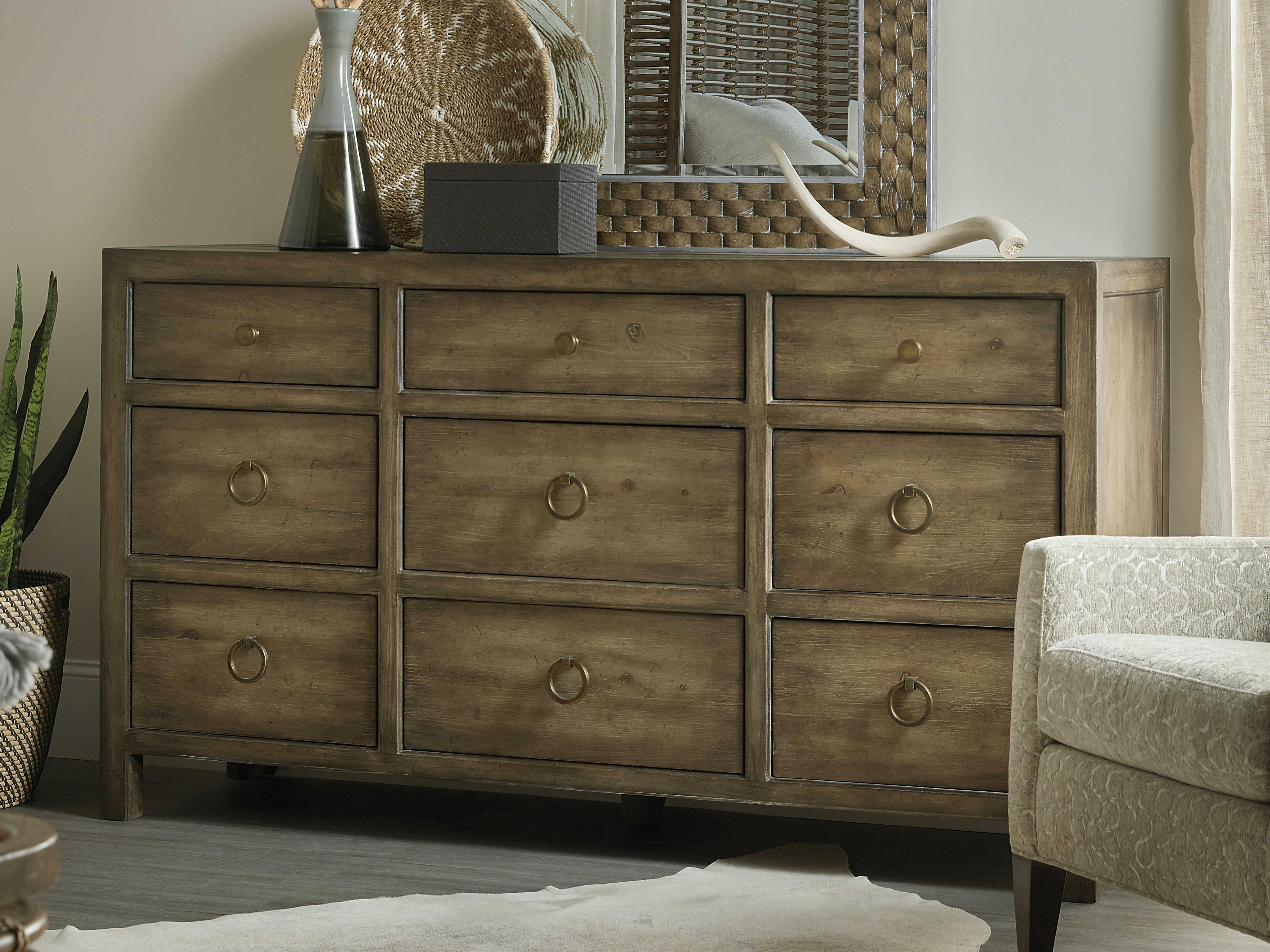 Hooker Furniture Sundance 9-Drawers Brown Cedar Wood Dresser