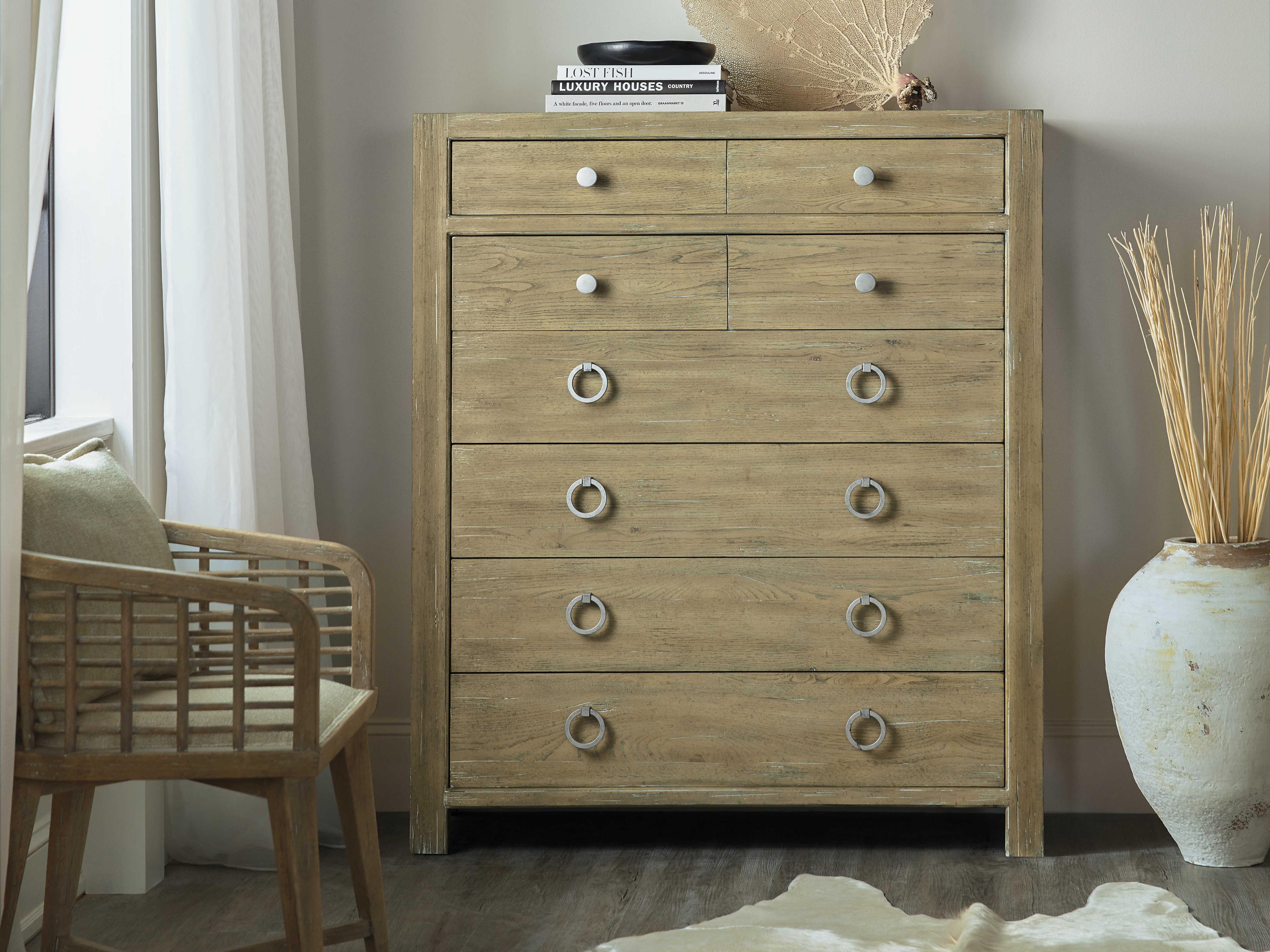 Hooker Furniture Surfrider 6-Drawers Driftwood Beige Cedar Wood Accent Chest