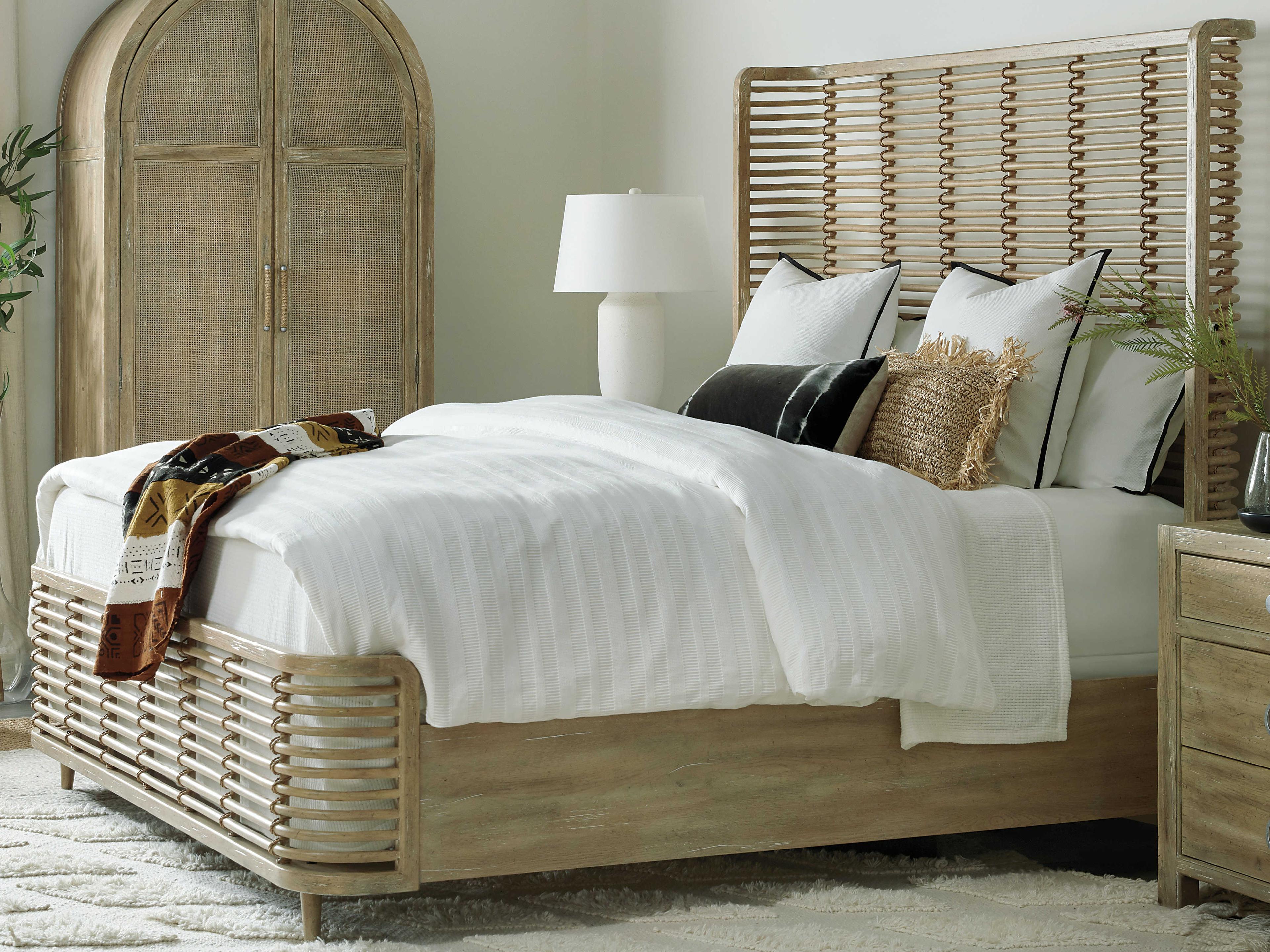 Hooker Furniture Surfrider Driftwood Beige Queen Panel Bed