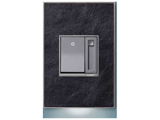 Legrand & Illumination Lighting 277V Locator Status Light