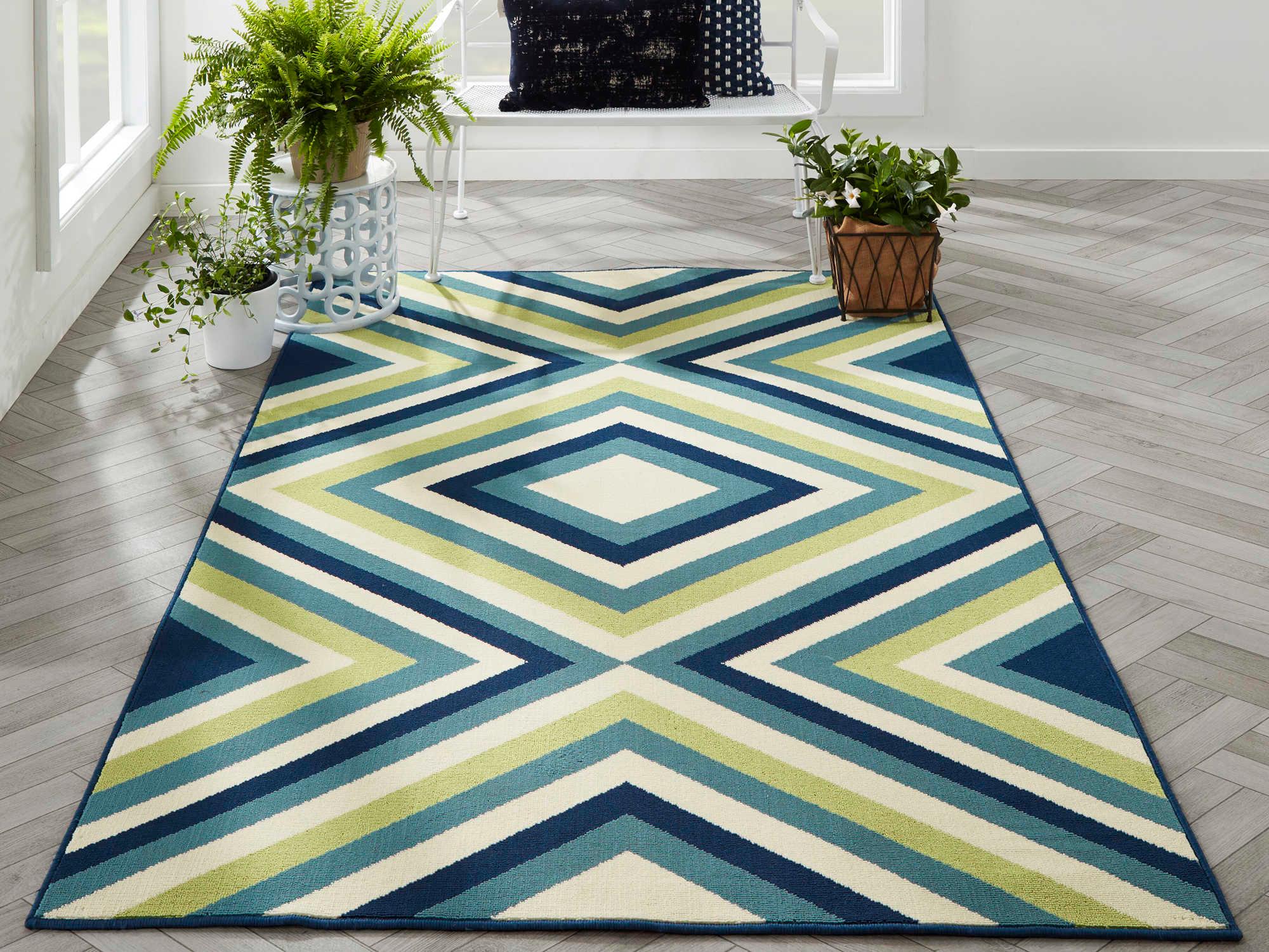 Momeni Baja Geometric Area Rug
