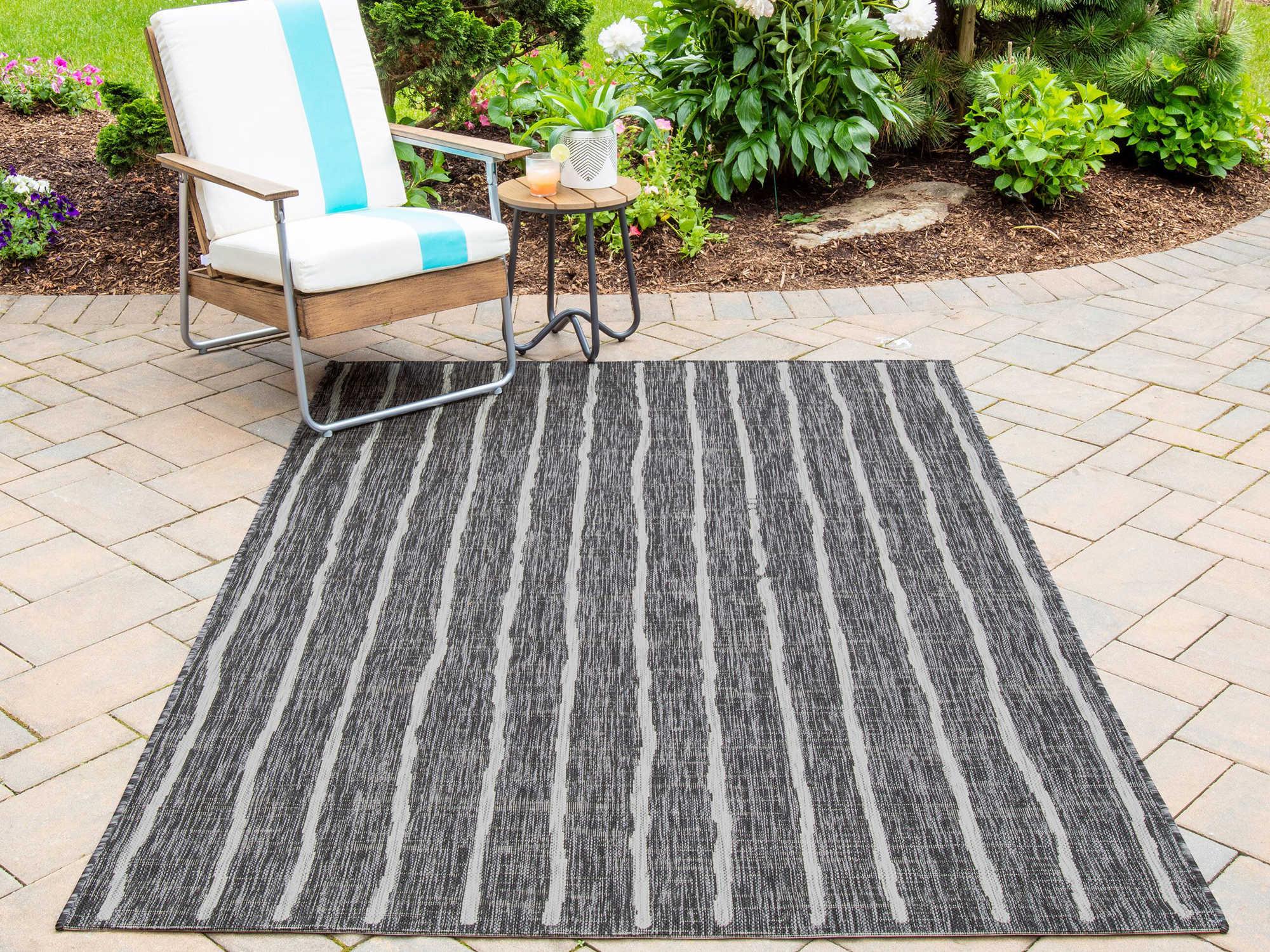 Momeni Villa Striped Area Rug