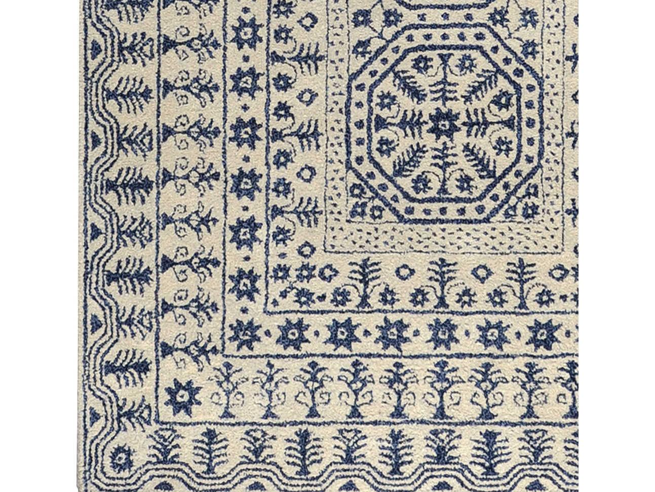 Surya Smithsonian Floral Area Rug