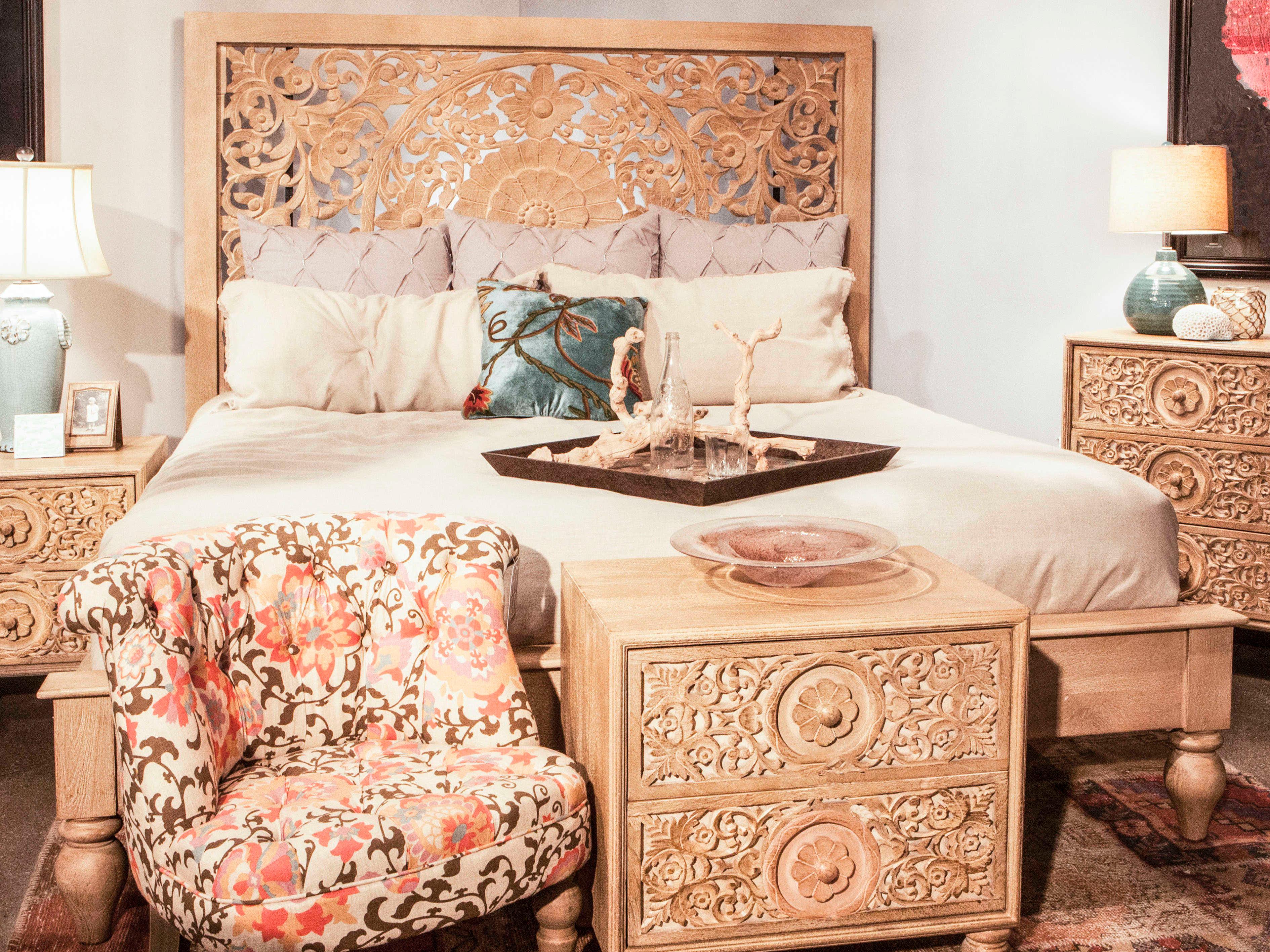 World Interiors Haveli Whitewash Mango Wood Queen Platform Bed