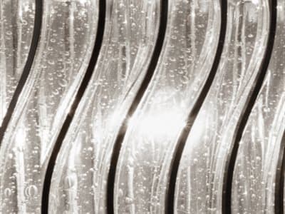 Shade Finish: Swirl Wire Pattern and Clear with Bubbles Glass