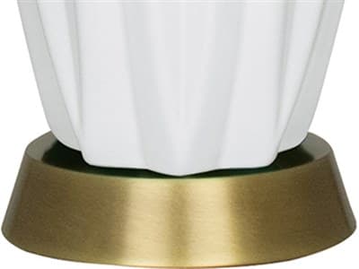 Hardware Finish: Warm Brass