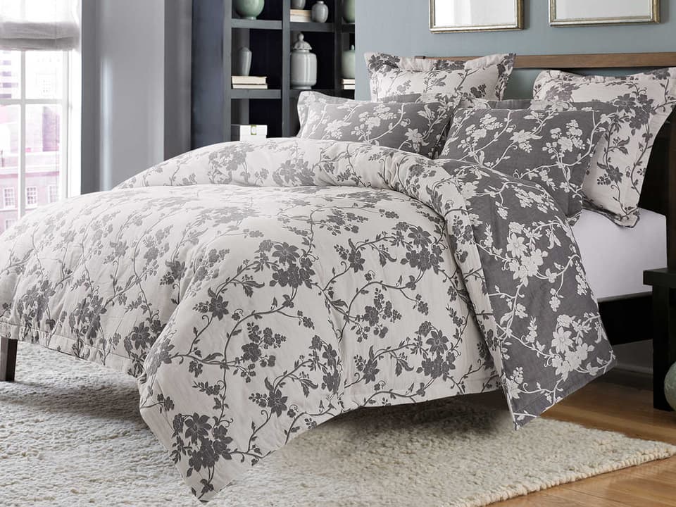 Mika 6-Piece King Duvet Set with Floral Jacquard in Dove White