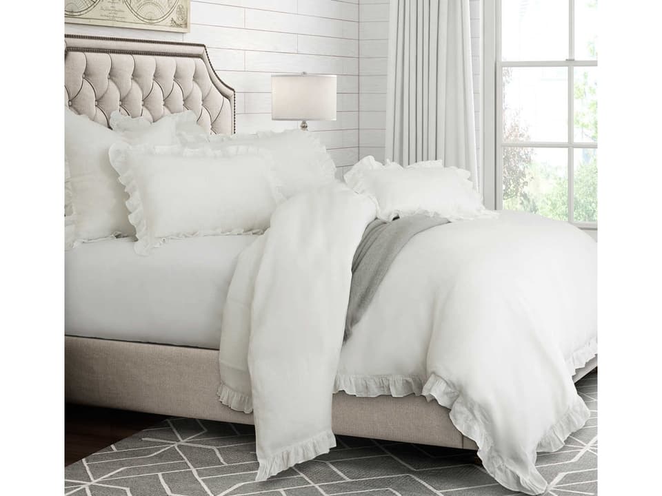Cherry Hill 6-Piece Queen Duvet Set White Linen