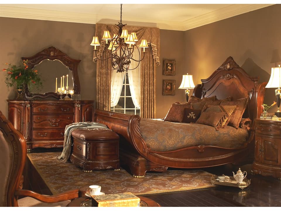 Cortina Bedroom Set