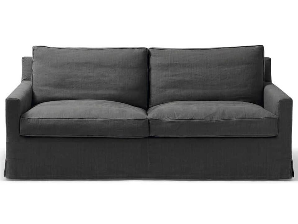 Cousy Upholstered Loveseat