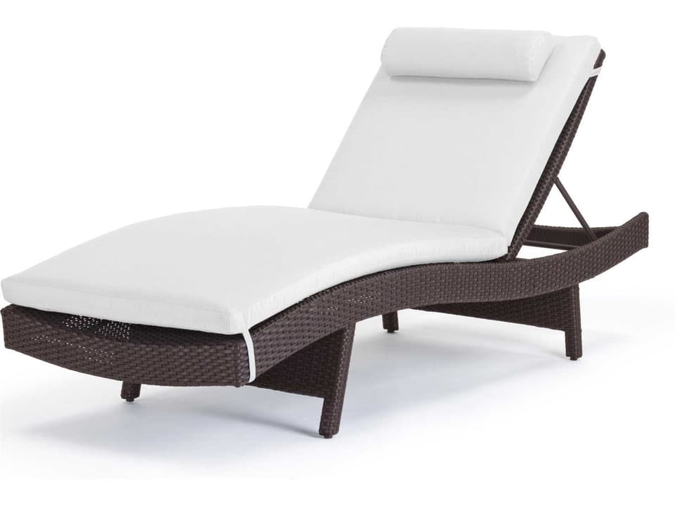 Dijon Curved Single Chaise Lounge in Majestic Black Wicker with Aluminum Frame