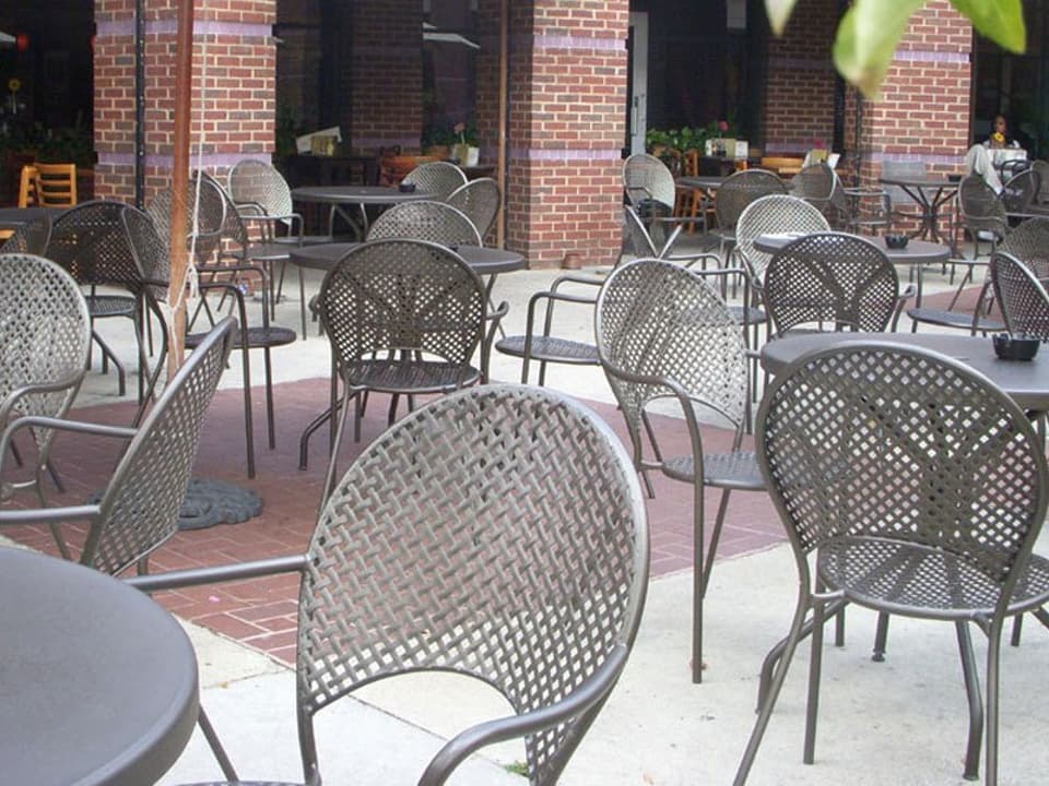 Sole Steel Iron Outdoor Dining Set