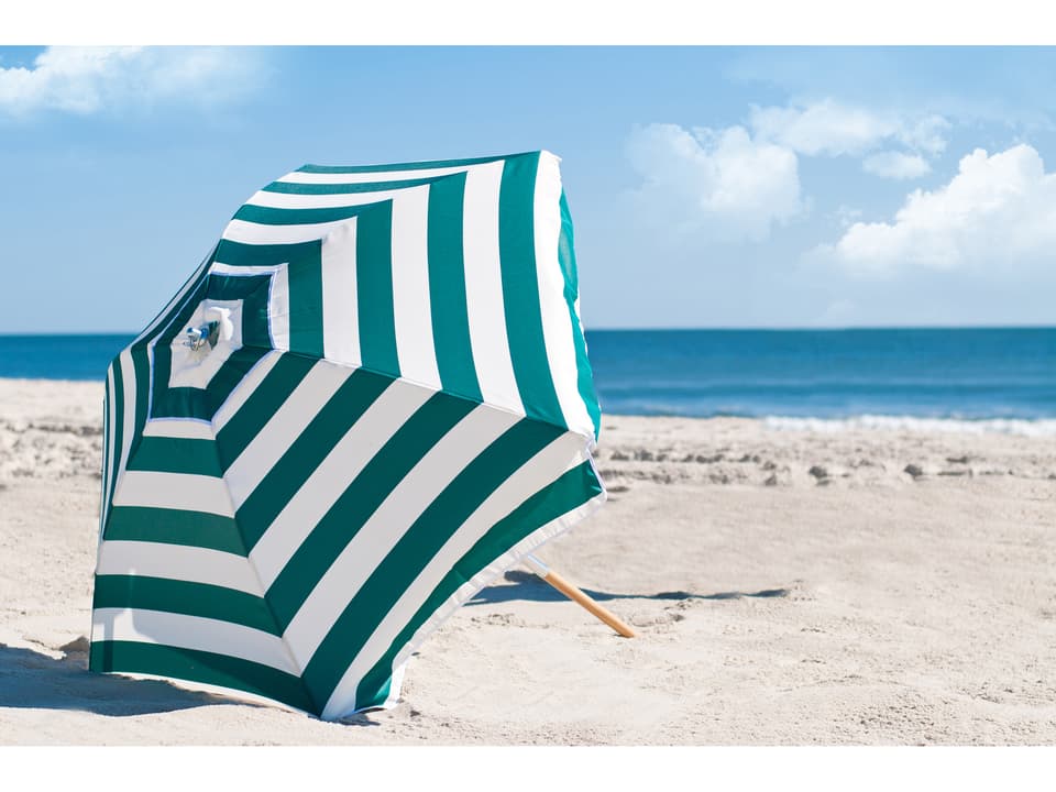 Frankford Shade Star 6.5 Foot Hexagon Ash Wood Beach Umbrella