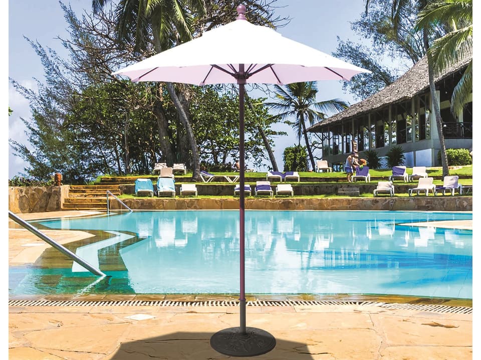 6 Foot Manual Lift Octagon Patio Umbrella