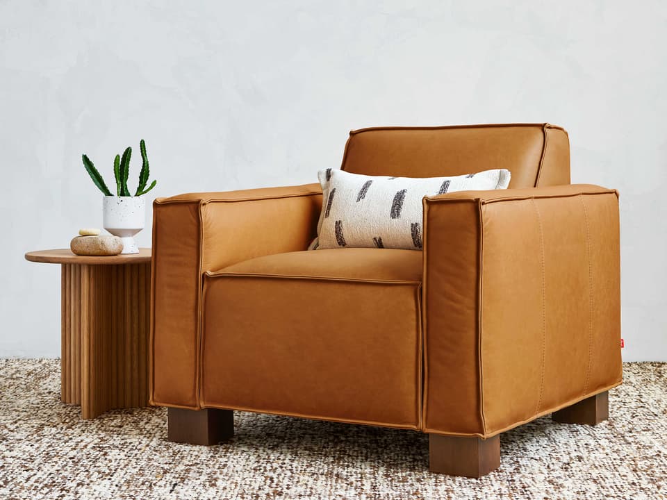 Cabot Table Set