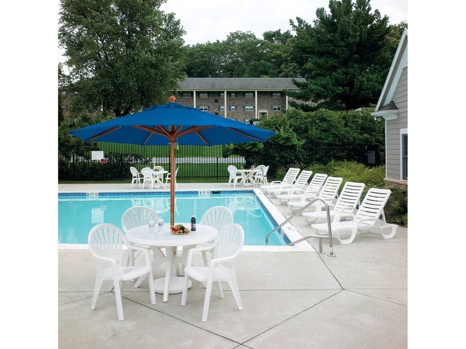 Grosfillex Pacific Fanback Collection | PatioLiving