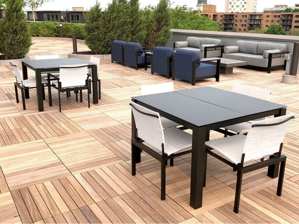 Allure Sling Dining Set