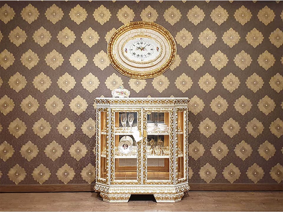 Fin Display Cabinet in Ivory Gold