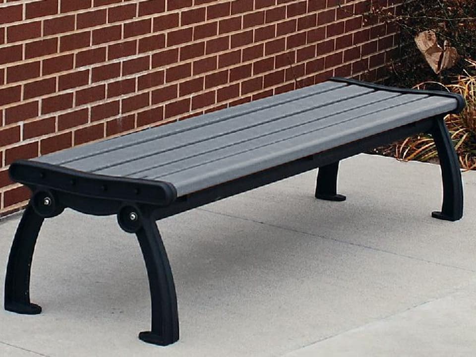 Heritage 4-Foot Backless Outdoor Bench with Recycled Plastic Slats