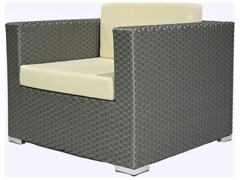 Fidji Wicker Lounge Chair in Brown