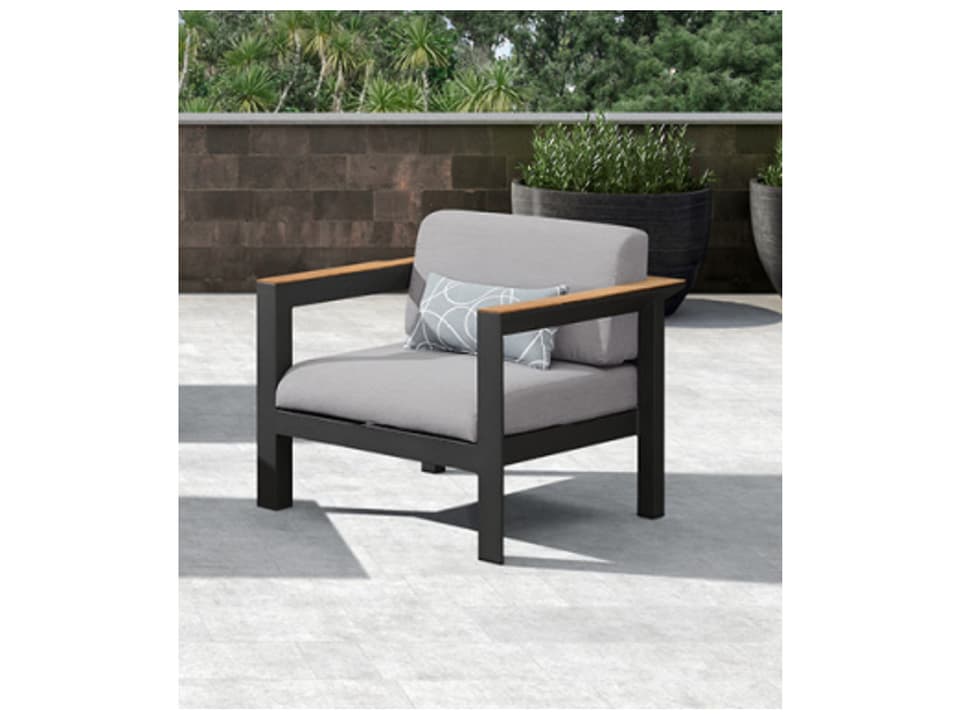 Cali Cushion Aluminum Lounge Chair in Charcoal