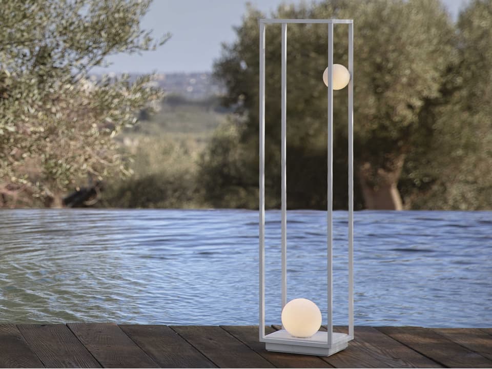 Abachina Outdoor LED Floor Lamp in Matte White