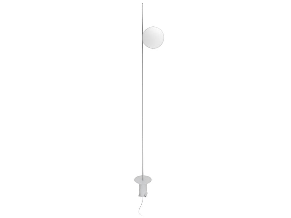 Atmosphere 18W LED Outdoor Floor Lamp in Matte Black and White