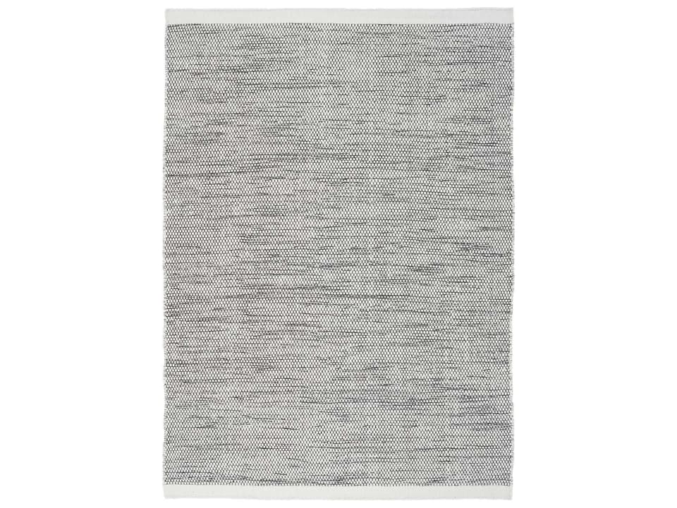 Adonic Mist Hand-Woven Indoor Outdoor Rug in Mixed