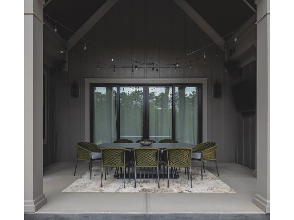 Escape Aluminum Dining Set