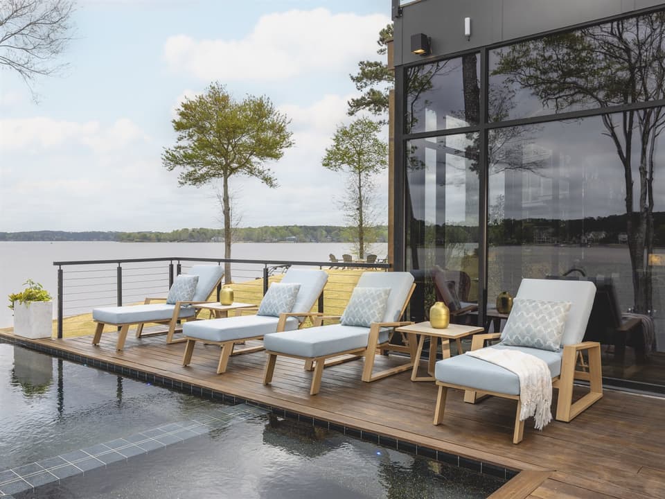 Pursuit Aluminum Lounge Set