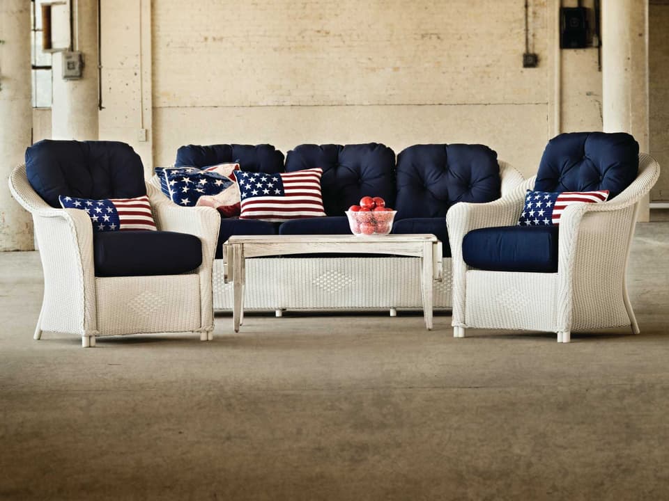 Reflections Wicker Outdoor Patio Lounge Set