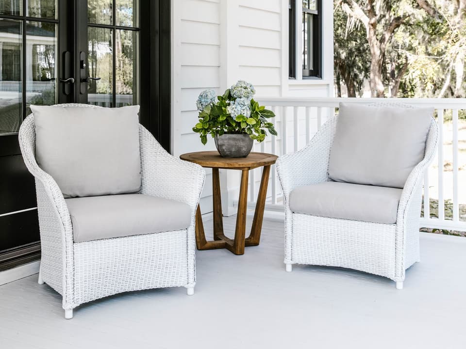 Weekend Retreat Wicker Outdoor Lounge Set
