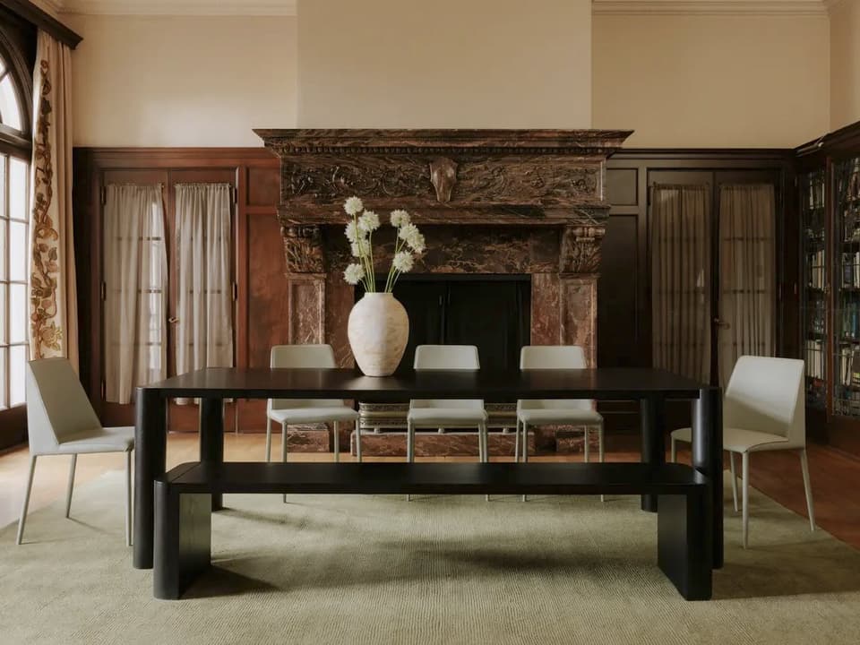 Post Dining Set
