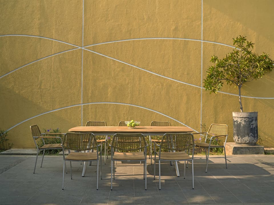 Zupy Aluminum Outdoor Dining Set