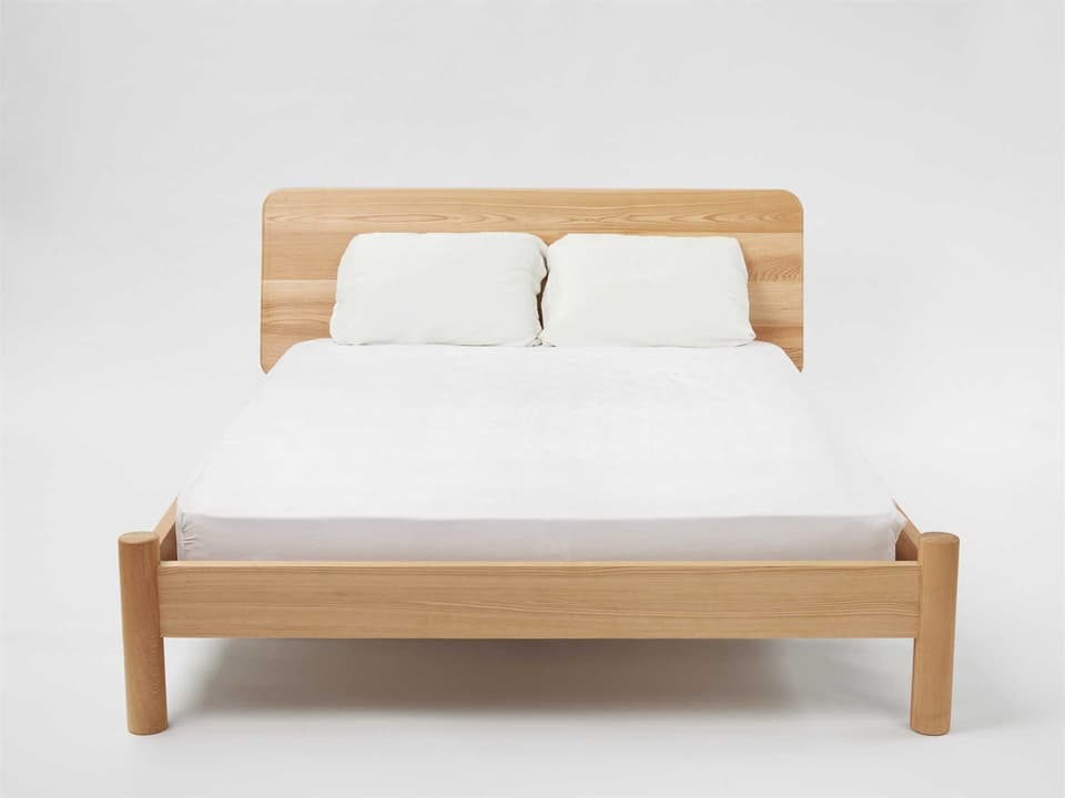 LAXseries Milk Queen Platform Bed in Ash Wood