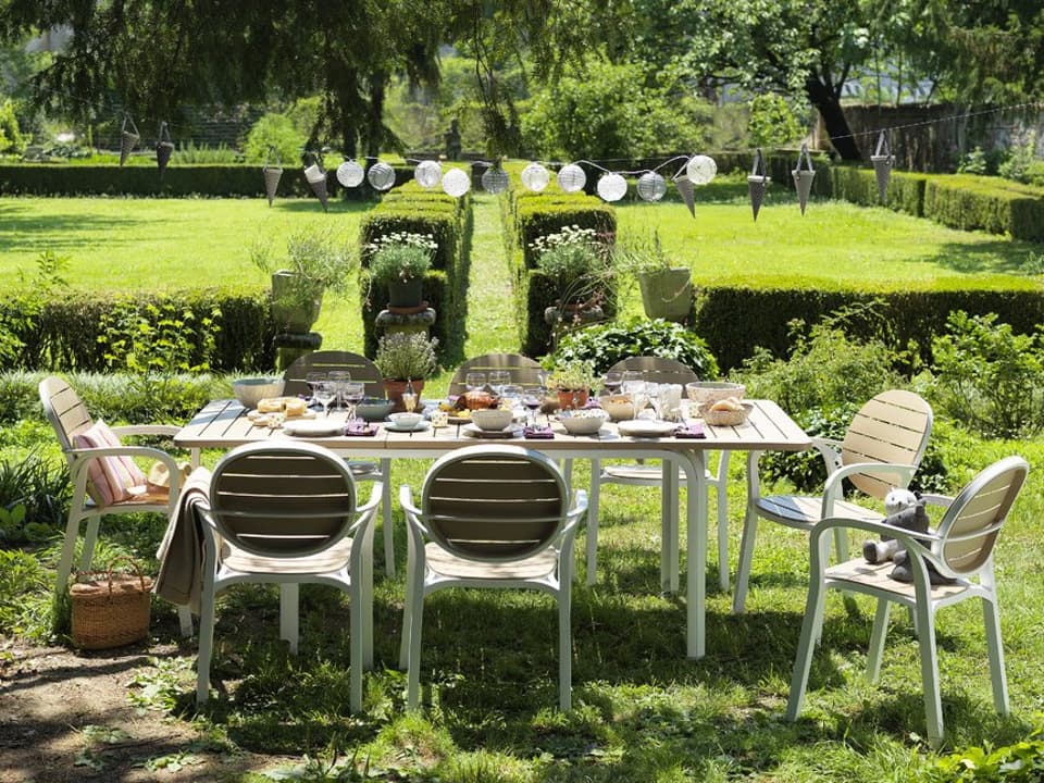Palma Resin Bianco / Tortora Patio Dining Set