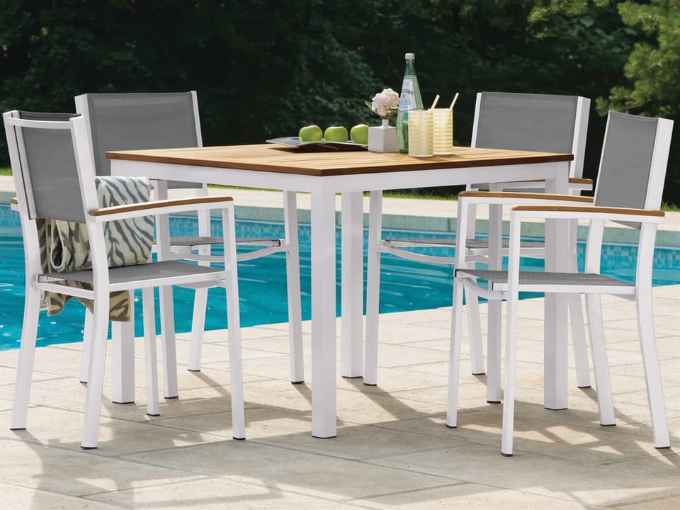Travira 5-Piece Round Outdoor Dining Set with Tekwood and Titanium Sling