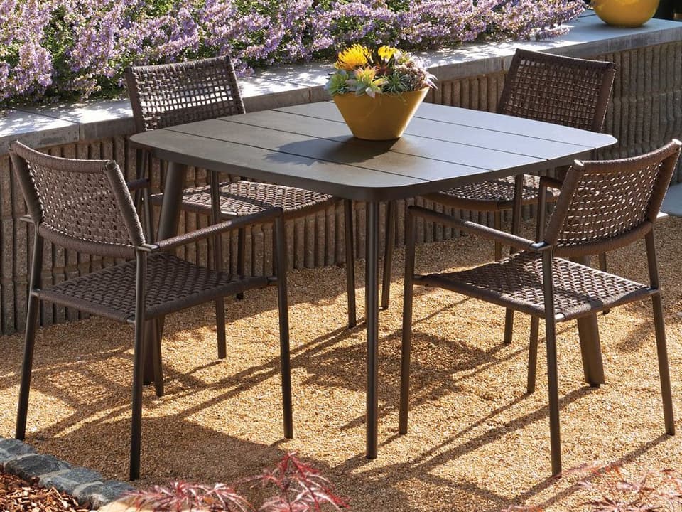 Eiland Aluminum Dining Set