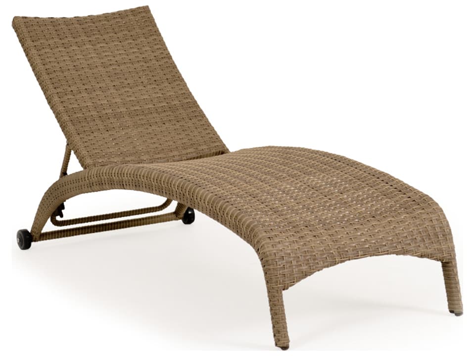Seaside Wicker Adjustable Chaise Lounge