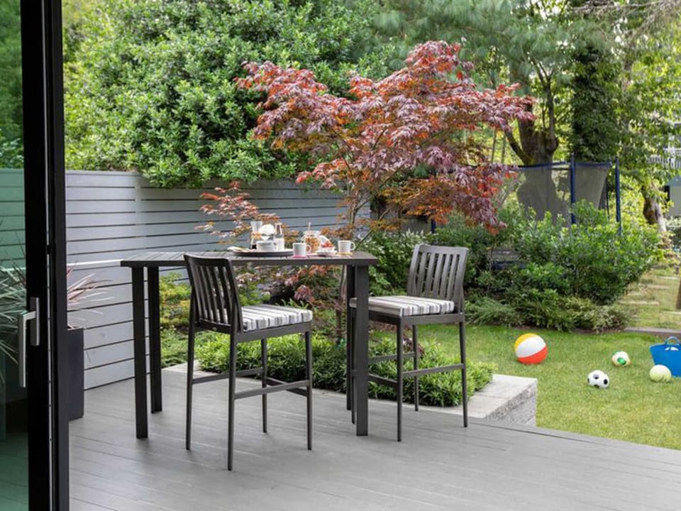 Bolano Aluminum Dining Set