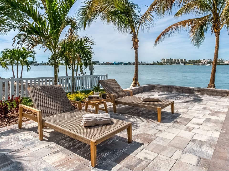 Admiral Outdoor Lounge Set