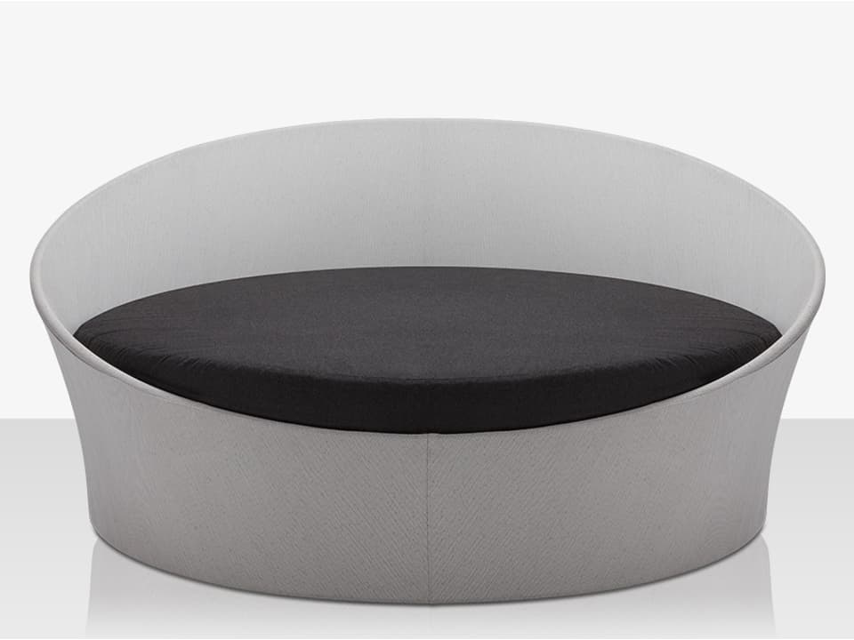 Cosmo Outdoor Aluminum Daybed with Serge Ferrari Sling Body Wrap