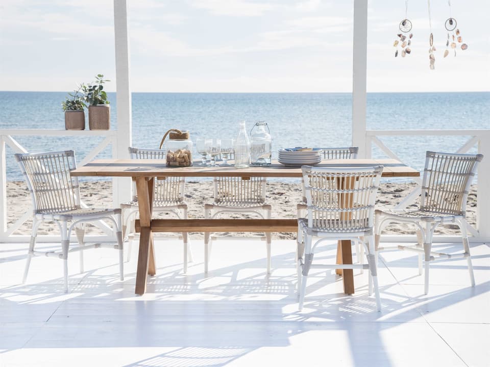 Exterior Aluminum Dove White Elisabeth Outdoor Patio Dining Set